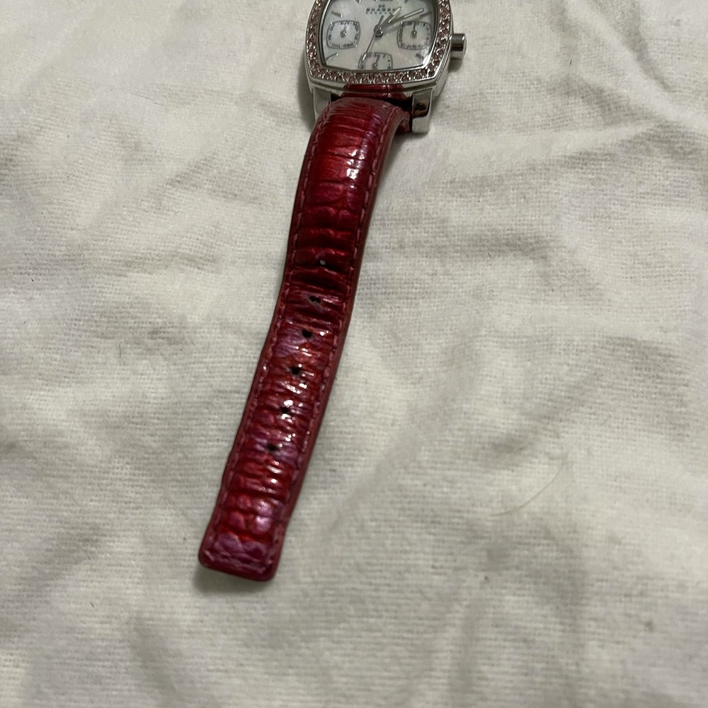 Skagen watch with pink leather band - Picture 7 of 8